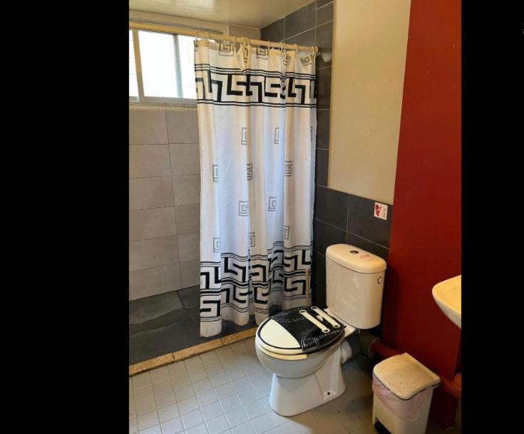 Noer Hostel Larnaca Luaran gambar